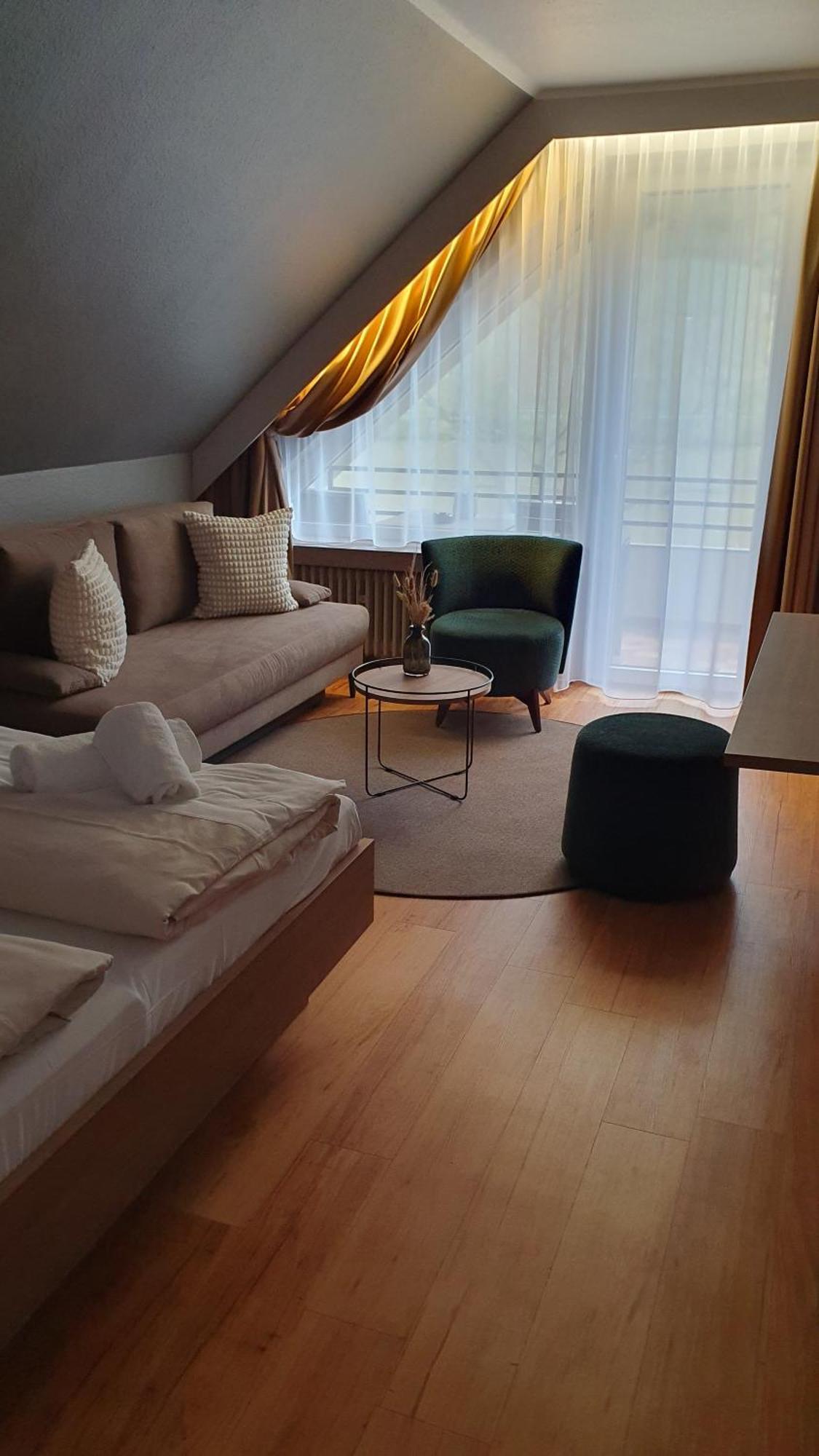 Uferdeck - Boutique Hotel 特拉本特拉巴赫 外观 照片